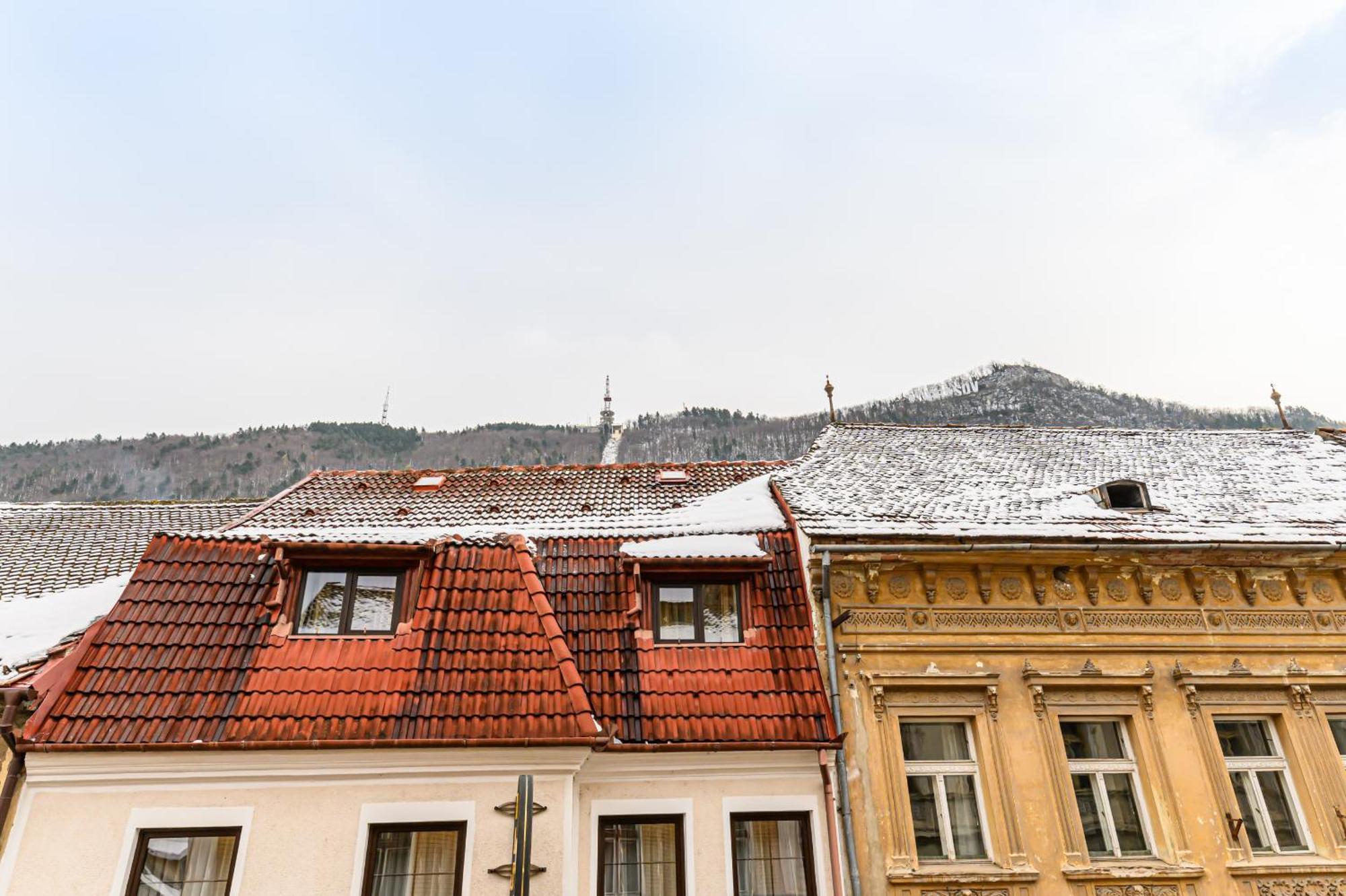 Colins Place Μπρασόβ Εξωτερικό φωτογραφία