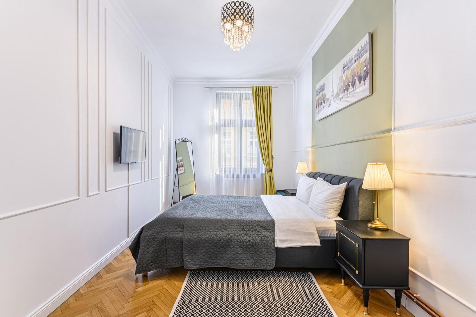 Colins Place Μπρασόβ Εξωτερικό φωτογραφία