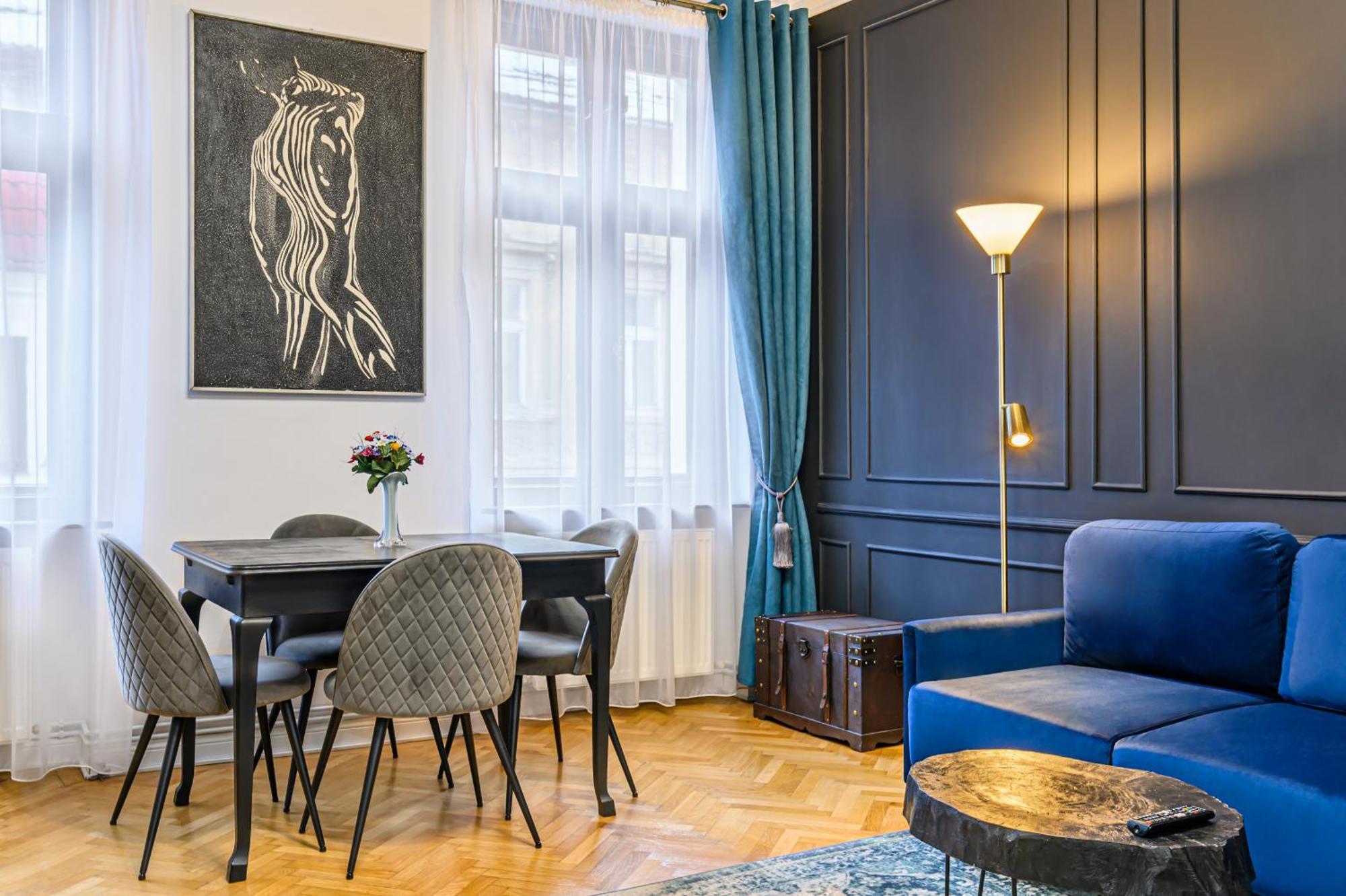 Colins Place Μπρασόβ Εξωτερικό φωτογραφία